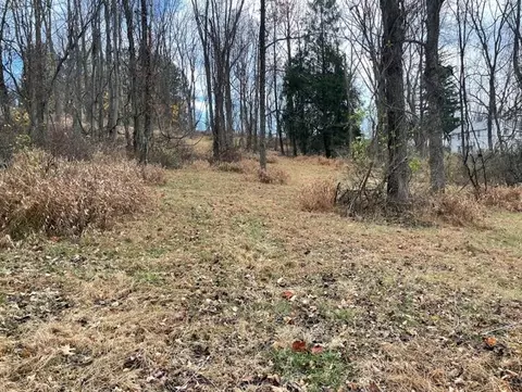 000 Hiltonmargurite Rd, Greensburg, PA 15601