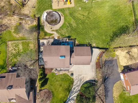 View/Area - 2187 Elizabeth Ct, Export, PA 15632 photo 1 of 2