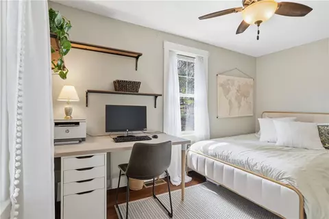 Bedroom - 272 Spring Run Rd, Crescent, PA 15046 photo 1 of 5