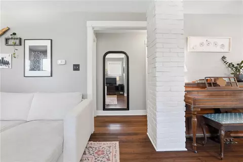 Entry Way - 272 Spring Run Rd, Crescent, PA 15046 photo 5 of 7
