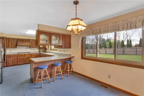 Kitchen - 944 Lowber Rd, Irwin, PA 15642 photo 3 of 3