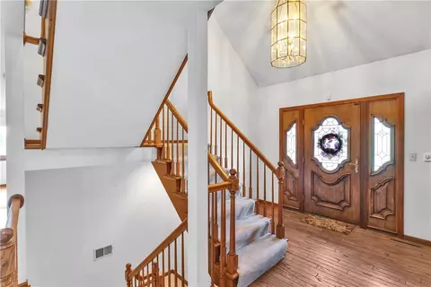 Entry Way - 944 Lowber Rd, Irwin, PA 15642 photo 1 of 7