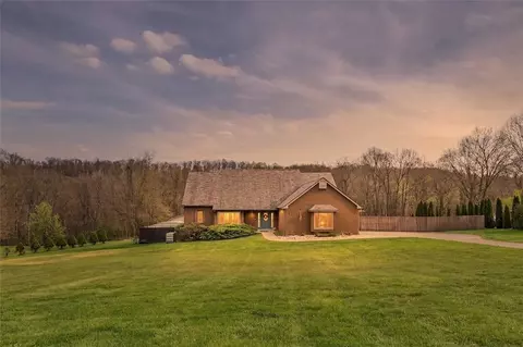 Exterior - 944 Lowber Rd, Irwin, PA 15642 photo 10 of 10