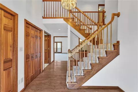 Entry Way - 944 Lowber Rd, Irwin, PA 15642 photo 2 of 7