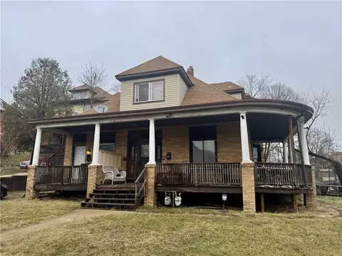 94-96 Stratmore St, Pittsburgh, PA 15205