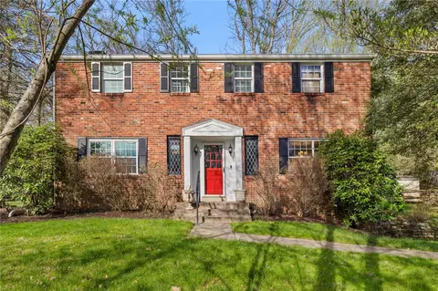 112 Eton Dr, Pittsburgh, PA 15215