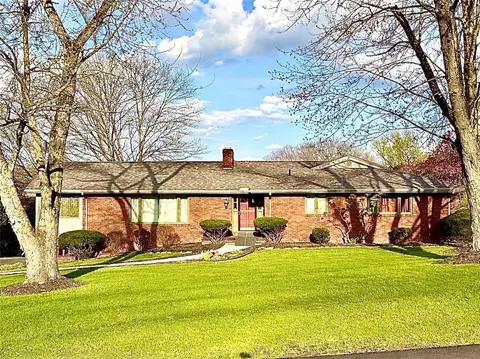 110 Whitehill Dr, New Castle, PA 16105
