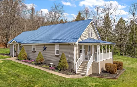 1242 Saxonburg Blvd, Tarentum, PA 15084