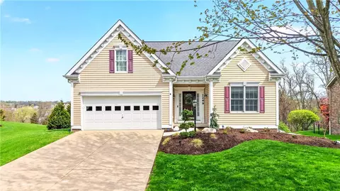 1249 Snee Dr, Pittsburgh, PA 15236