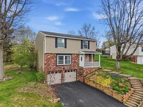 111 Sunview, Beaver Falls, PA 15010