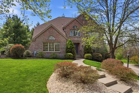 2608 Carriage House Dr, Allison Park, PA 15101