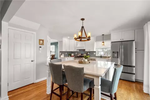 Kitchen - 108 Walnut Dr, Eighty Four, PA 15330 photo 3 of 6