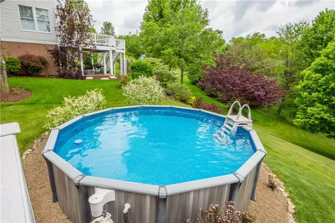 Exterior - 108 Walnut Dr, Eighty Four, PA 15330 photo 6 of 12