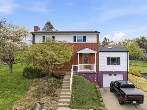 13 Cabindale Dr, Mckees Rocks, PA 15136