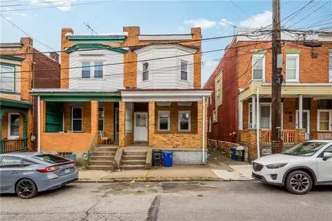 3211 Joe Hammer Sq, Pittsburgh, PA 15213