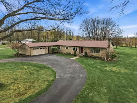 119 Donation Rd, Greenville, PA 16125