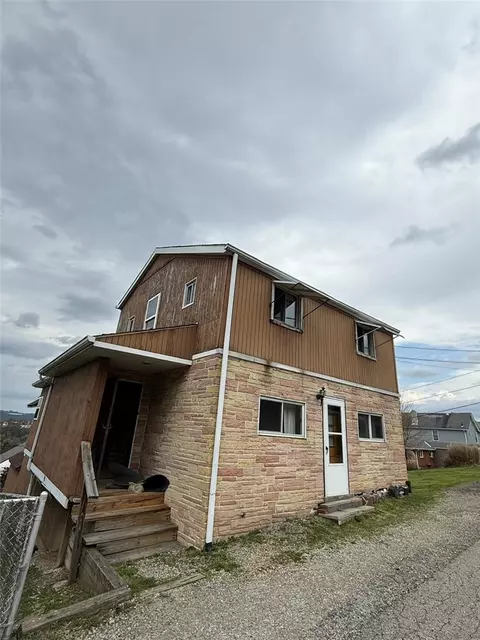 1816 New York Ave, Mckeesport, PA 15133