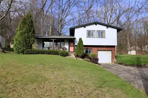 2878 Old Plank Rd, New Castle, PA 16105