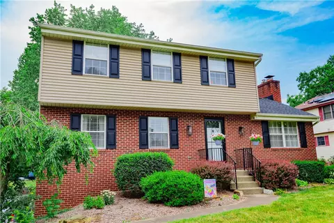 5037 Sunnyslope Dr, Gibsonia, PA 15044