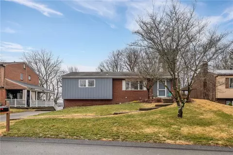 136 Deerfield Dr, Pittsburgh, PA 15235