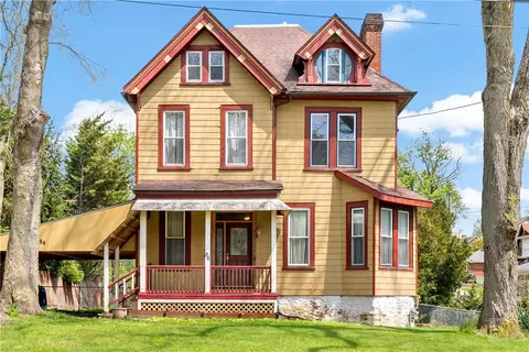 86 Woodlawn Ave, Pittsburgh, PA 15205