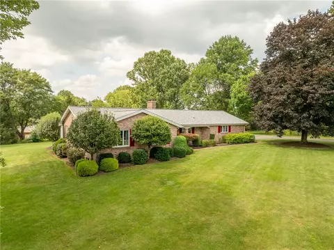 513 St Route 271, Ligonier, PA 15658