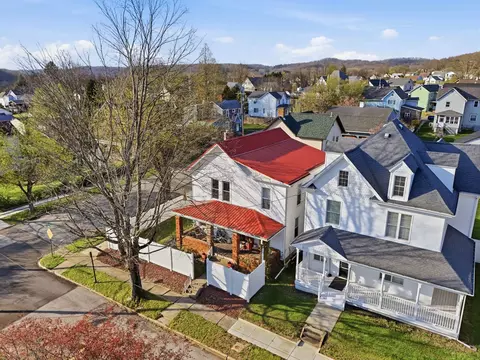 201 Floral, Leechburg, PA 15656