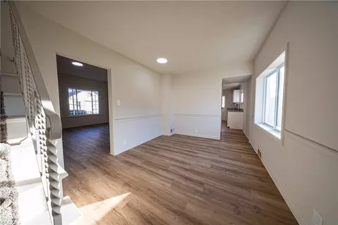 Living - 322 E Barr St, Mcdonald, PA 15057 photo 5 of 6