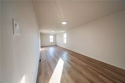 Living - 322 E Barr St, Mcdonald, PA 15057 photo 6 of 6