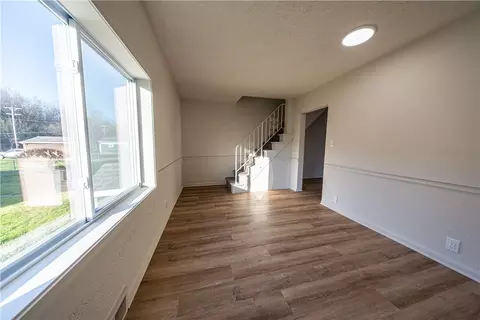 Living - 322 E Barr St, Mcdonald, PA 15057 photo 4 of 6