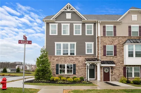 506 Nolan Cir, Cranberry Township, PA 16066