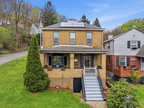 144 Davis Ave, Mckees Rocks, PA 15136