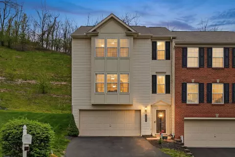 220 Maple Ridge Dr, Canonsburg, PA 15317