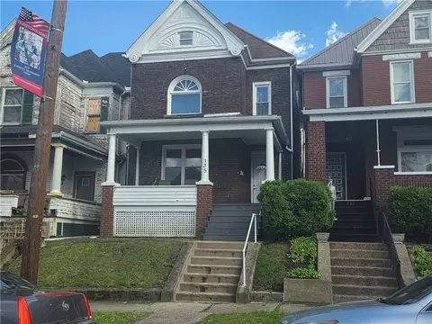 135 Farragut Ave, Vandergrift, PA 15690