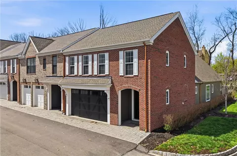 717 England Rd, Cranberry Township, PA 16066