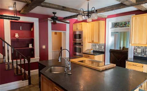 Kitchen - 262 Durst Rd, Irwin, PA 15642 photo 1 of 2