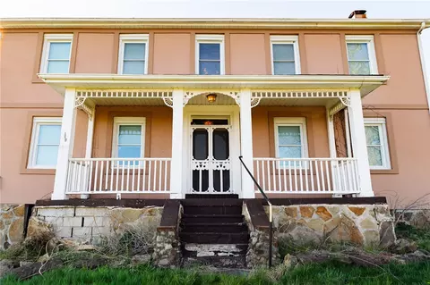 Exterior - 262 Durst Rd, Irwin, PA 15642 photo 4 of 6