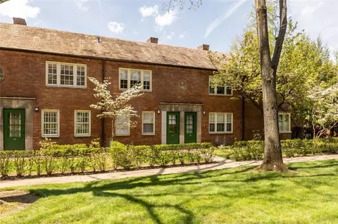 421 Olympia Rd, Pittsburgh, PA 15211
