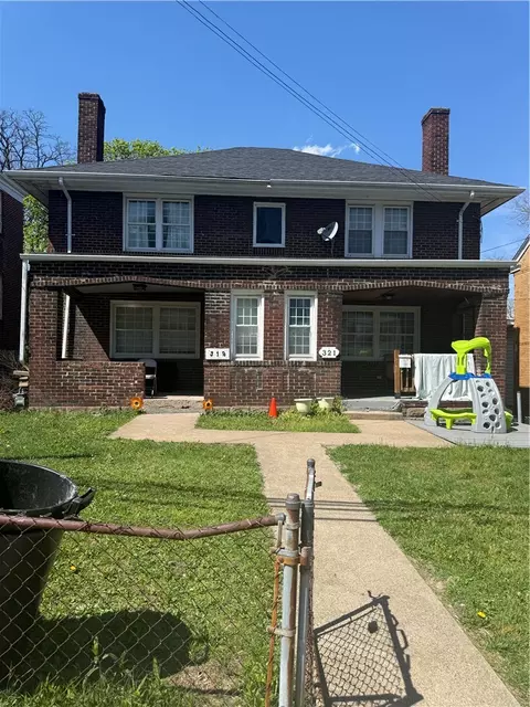 319-321 E Agnew Ave, Pittsburgh, PA 15210
