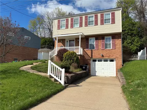 5176 Janie Dr, Pittsburgh, PA 15227