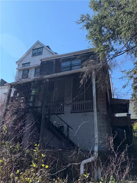 2513 S 18th St, Pittsburgh, PA 15210