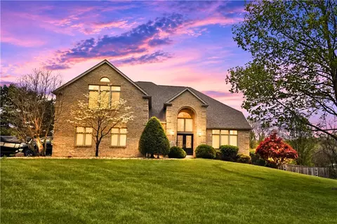 220 William Dr, Canonsburg, PA 15317