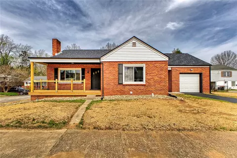 100 Fifth Ave, Latrobe, PA 15650