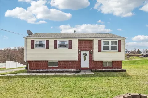 1413 Lexington Dr, New Brighton, PA 15066