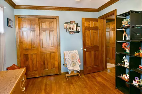 Bedroom - 1001 Grant St, Monaca, PA 15061 photo 2 of 8