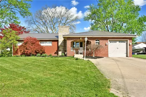 Exterior - 1001 Grant St, Monaca, PA 15061 photo 1 of 5