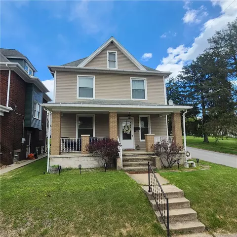800 W Clayton St, New Castle, PA 16102