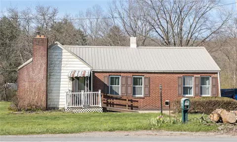 1971 Henderson Ave, Washington, PA 15301