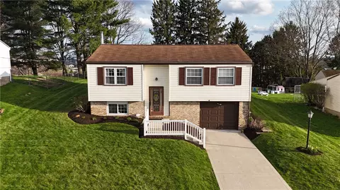 155 Connie Park Dr, Mckees Rocks, PA 15136