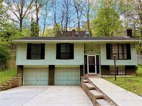 1918 Beulah, Penn Hills, PA 15235